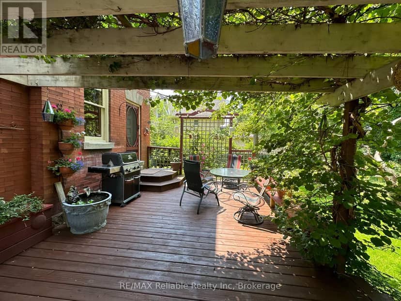 19 Sparling Street — photo 16 of 33
