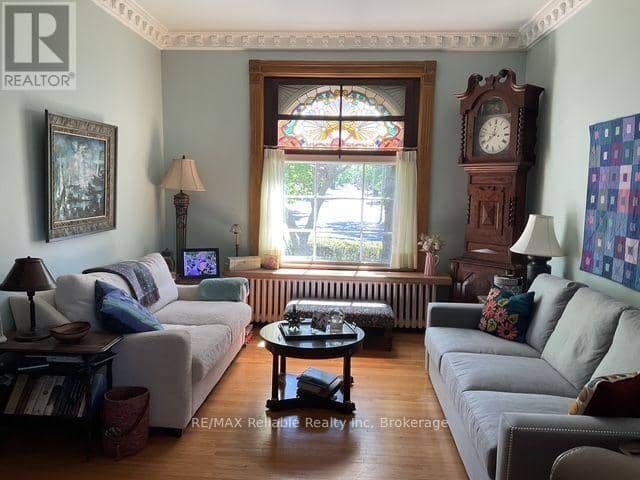 19 Sparling Street — photo 30 of 33