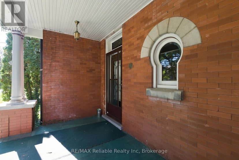 19 Sparling Street — photo 9 of 33