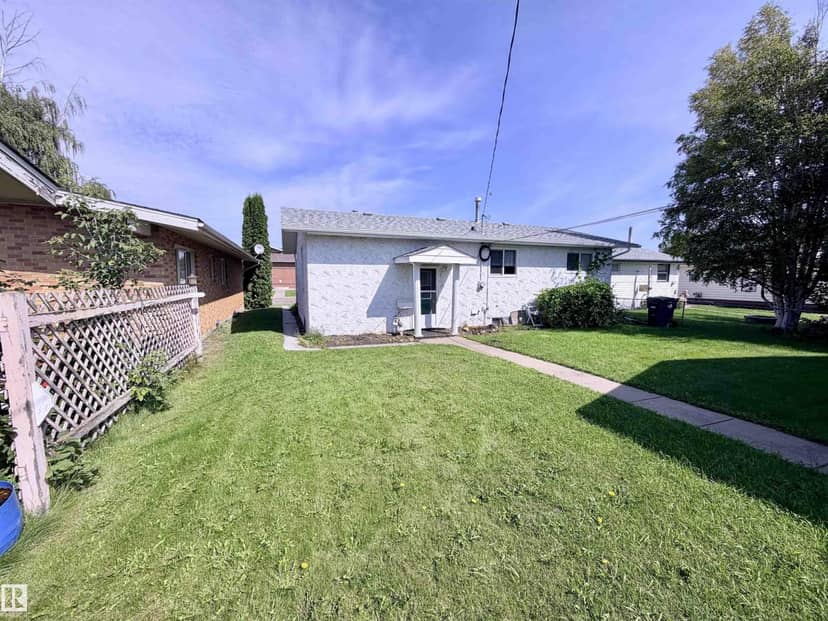 5233 49 AV — photo 30 of 36