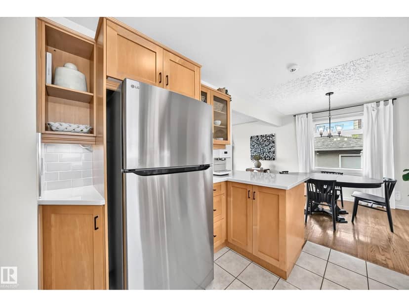 16406 87a AV NW — photo 11 of 40
