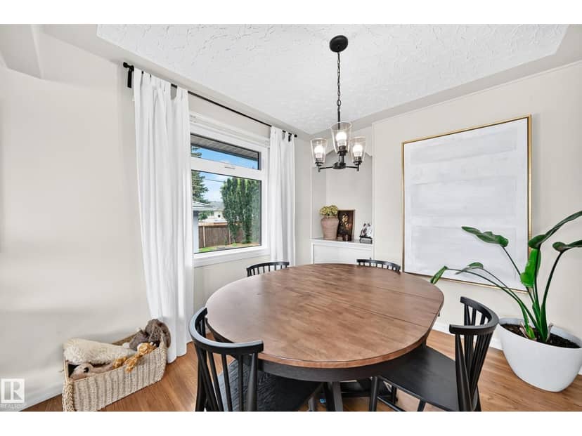 16406 87a AV NW — photo 14 of 40