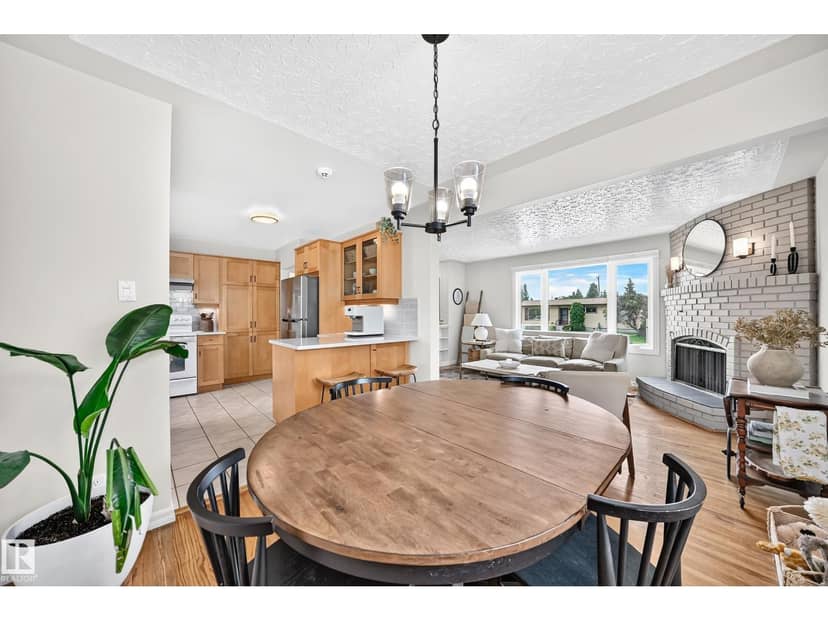 16406 87a AV NW — photo 15 of 40