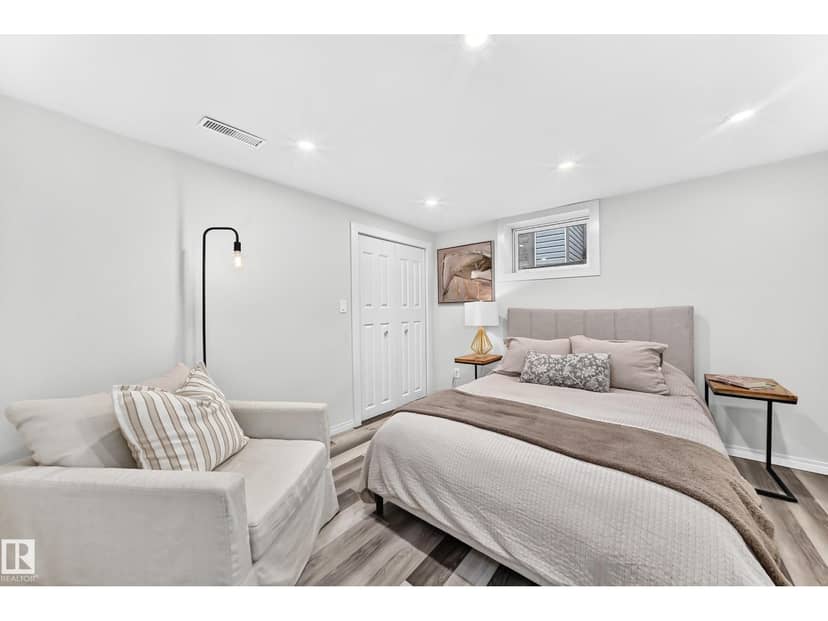 16406 87a AV NW — photo 40 of 40