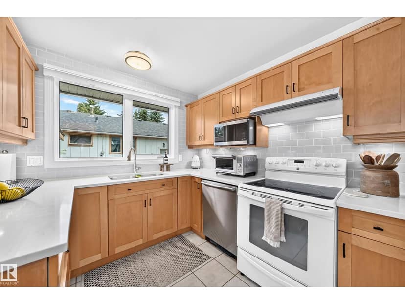 16406 87a AV NW, Edmonton, photo 7
