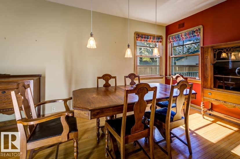 10514 127 Street NW — photo 18 of 40