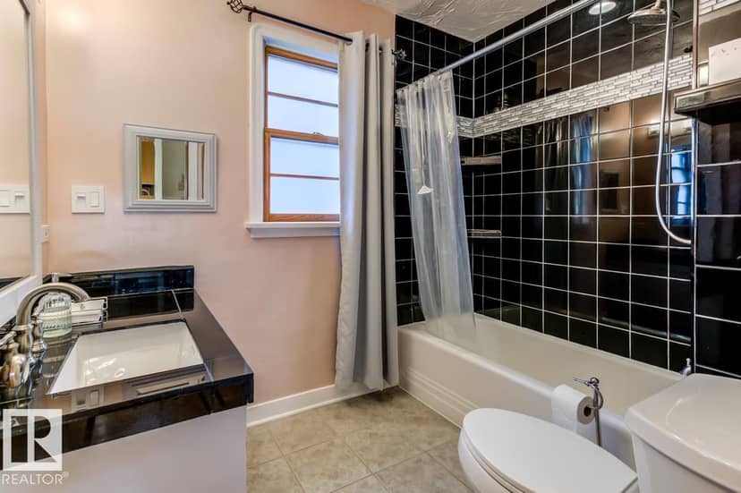 10514 127 Street NW — photo 30 of 40