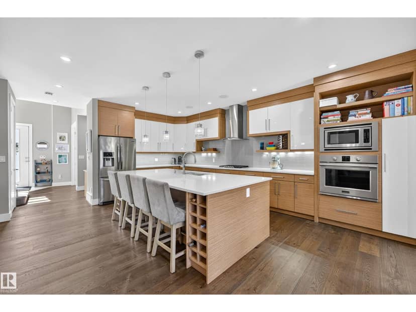 7544 78 AV NW — photo 11 of 40