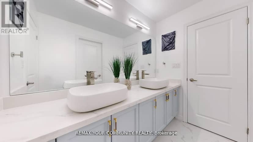 1072 Wickham Road — photo 31 of 40