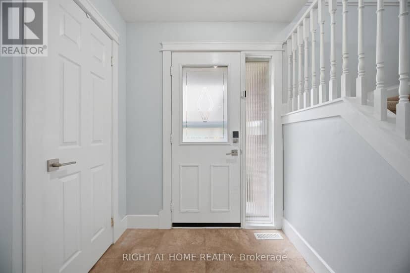 1527 Forestdale Court, Oakville, photo 6