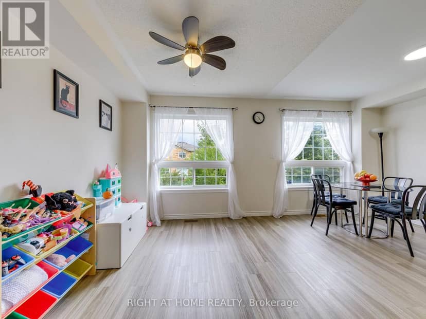 35 - 5260 McFarren Boulevard — photo 6 of 33