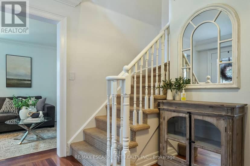 1839 Fellen Place — photo 5 of 40