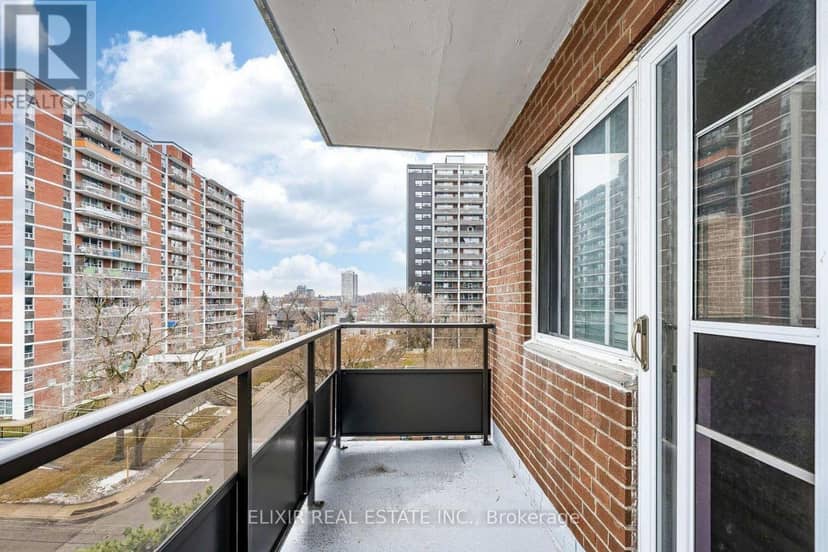 605 - 15 Elizabeth Street N — photo 19 of 21