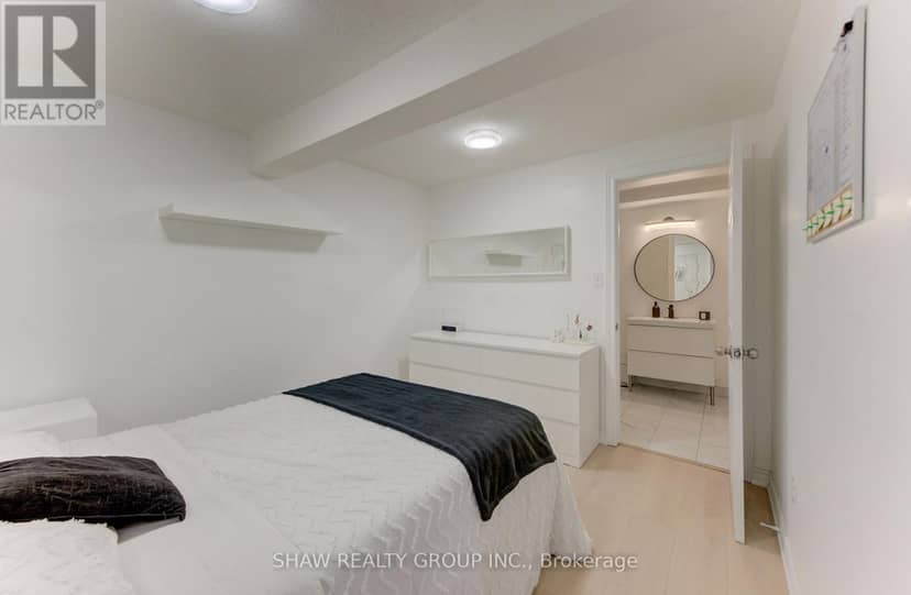 88 Decaro Crescent — photo 35 of 40