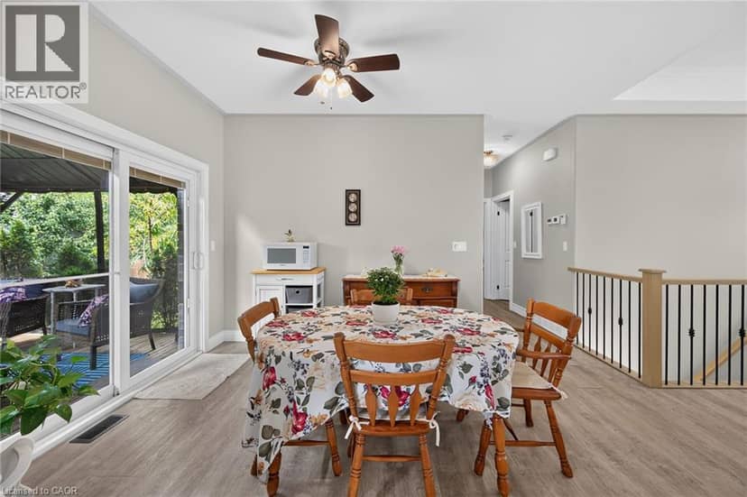 26 STONEBRIDGE Place — photo 18 of 40