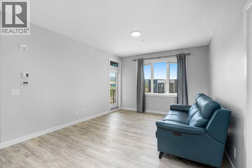 3308, 80 Greenbriar Place NW — photo 10 of 35