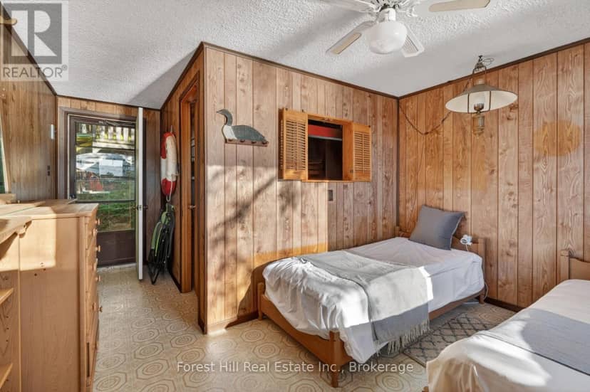 136 Rock Point Road — photo 37 of 40