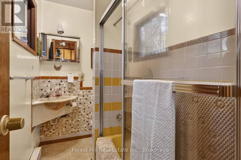 136 Rock Point Road — photo 24 of 40