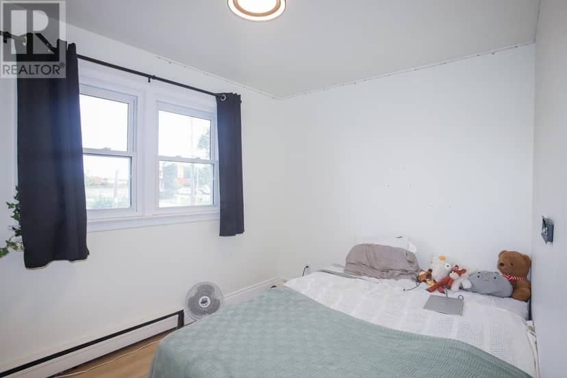 413 Northern AVE — photo 20 of 23