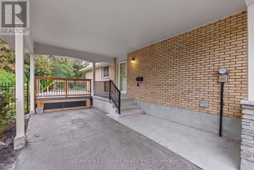 1203 Royal Drive, Peterborough, photo 3
