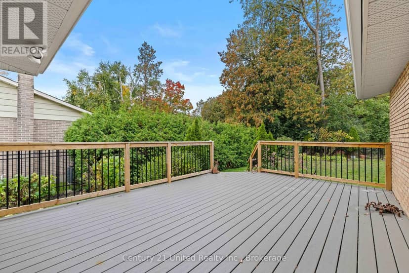 1203 Royal Drive, Peterborough, photo 4