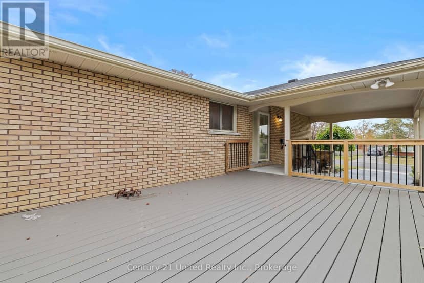 1203 Royal Drive, Peterborough, photo 5