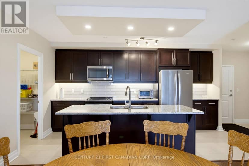 507 - 260 Villagewalk Boulevard — photo 8 of 40