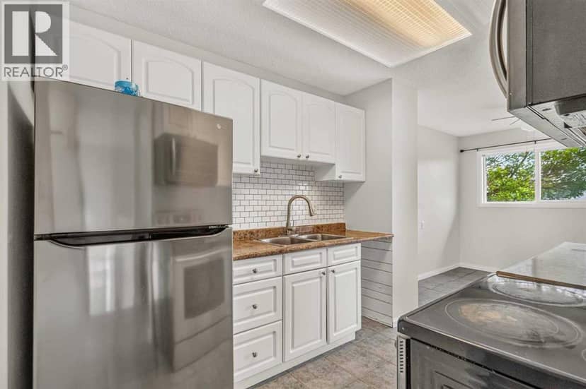 321 Ross Haven Drive — photo 13 of 32