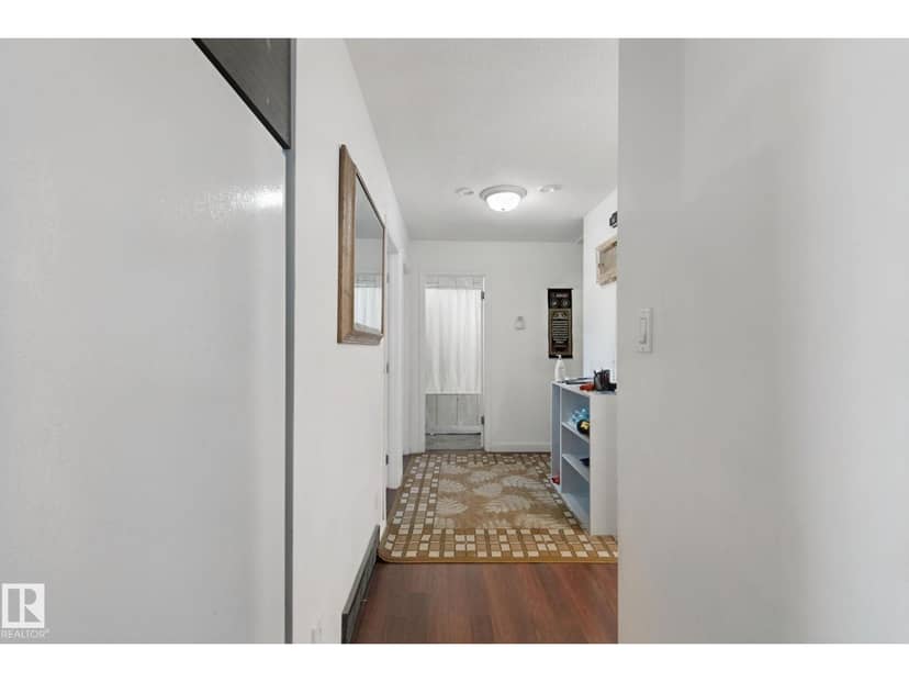 8508 149A AV NW — photo 18 of 40