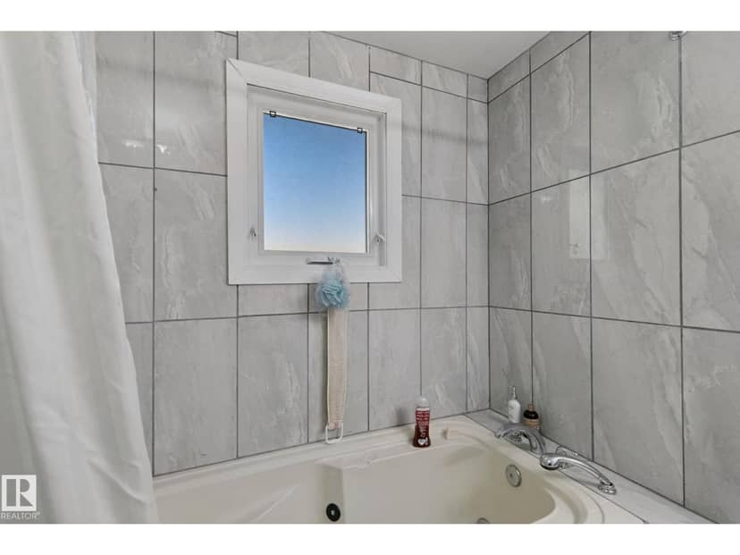 8508 149A AV NW — photo 25 of 40