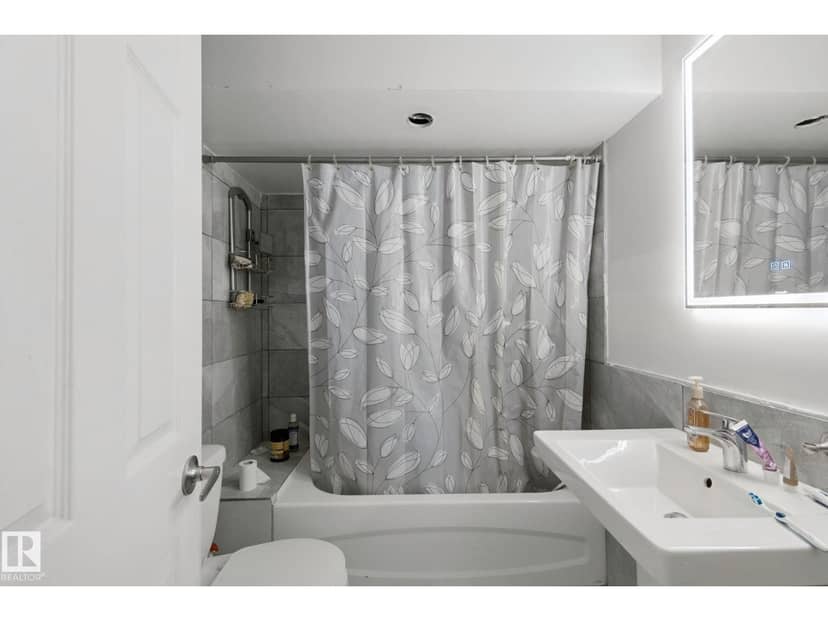 8508 149A AV NW — photo 34 of 40