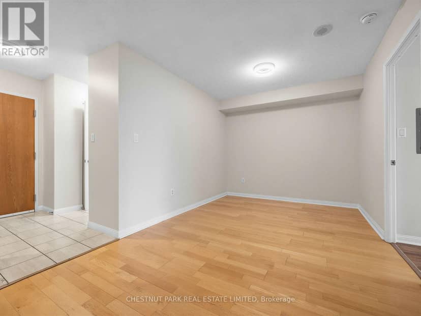 610 - 23 Lorraine Drive — photo 13 of 29