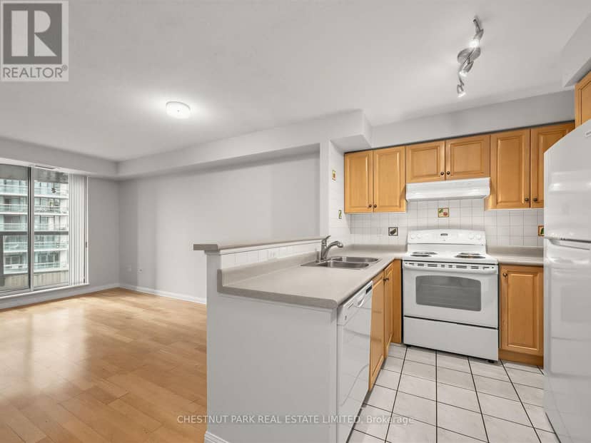 610 - 23 Lorraine Drive, Toronto, photo 7