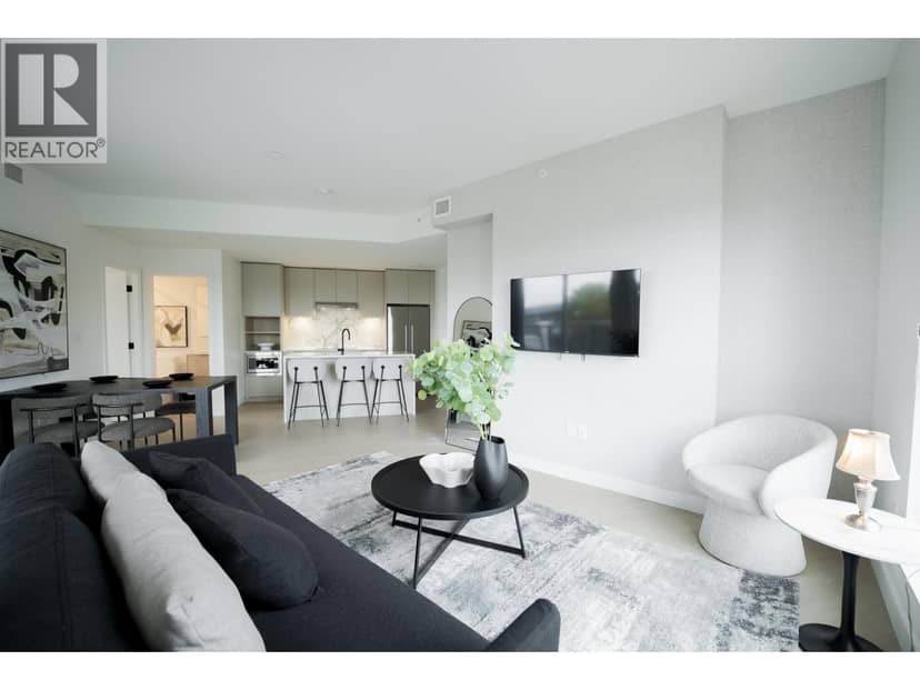 360 422 E 3RD STREET, North Vancouver