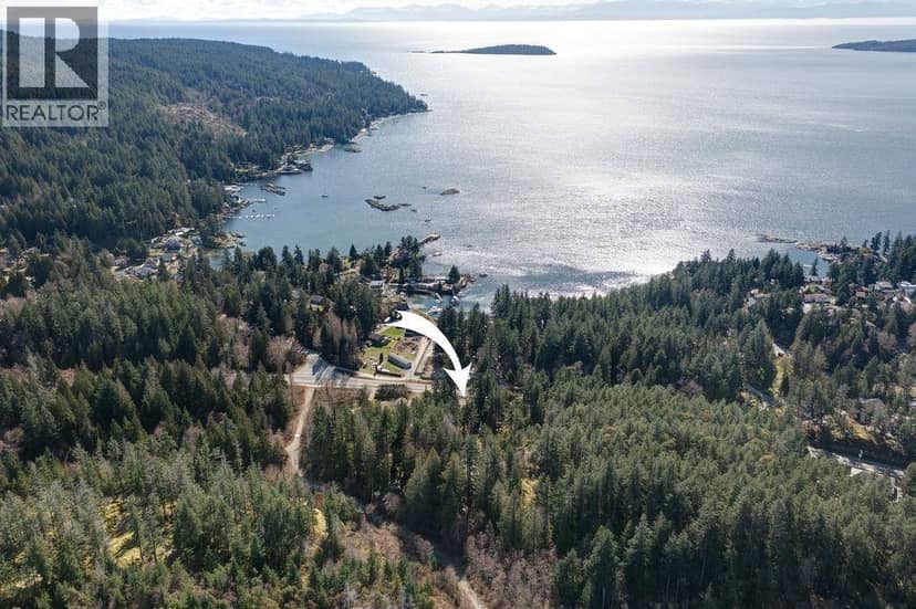 9168 SUNSHINE COAST HIGHWAY, Halfmoon Bay
