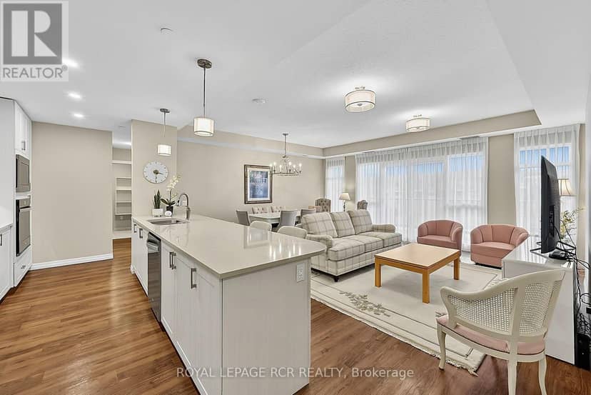 318 - 460 William Graham Drive, Aurora, photo 4