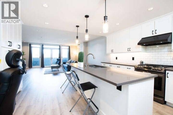 102 4876 DELTA STREET, Delta