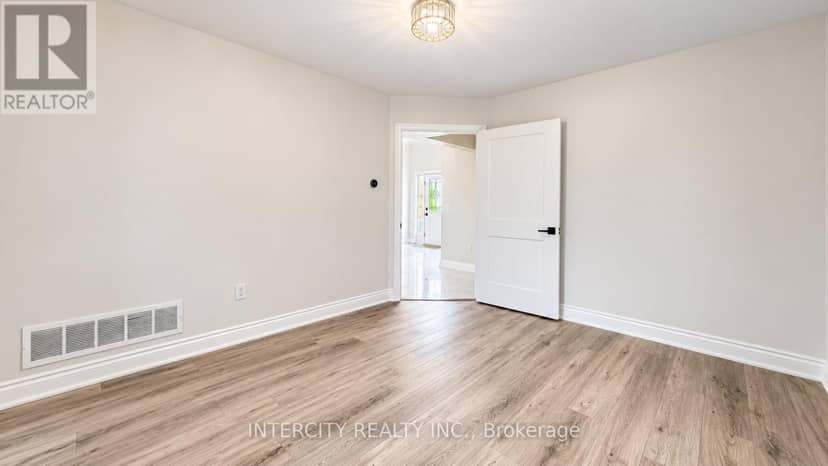 159 Moffatt Avenue — photo 12 of 40