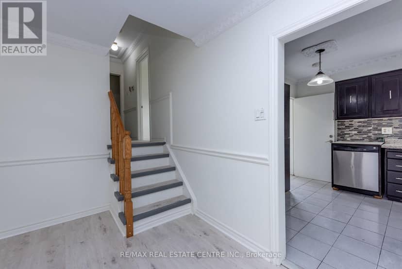 45 Autumn Boulevard — photo 11 of 40