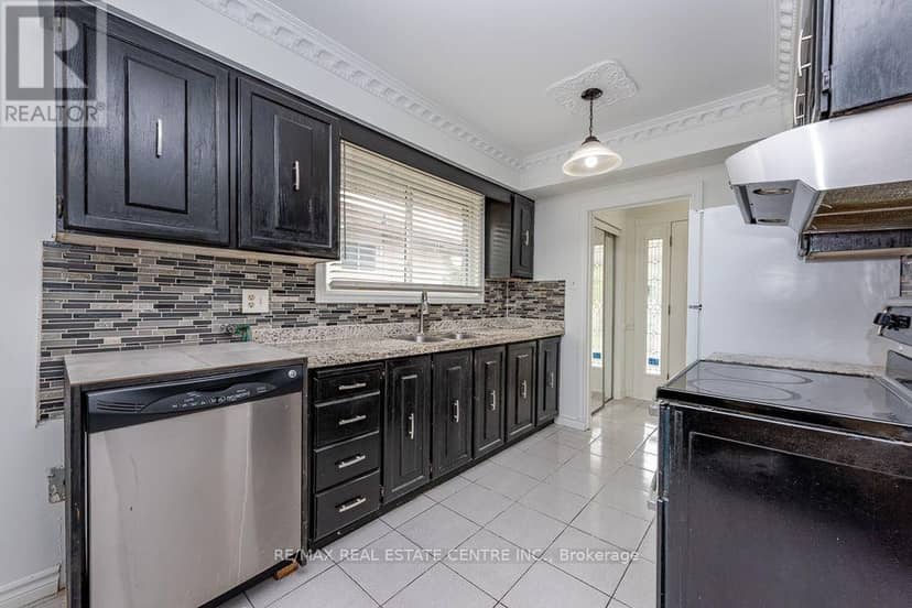 45 Autumn Boulevard, Brampton, photo 5