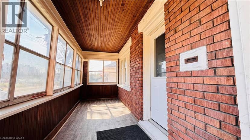 138 GLASGOW Street — photo 2 of 24