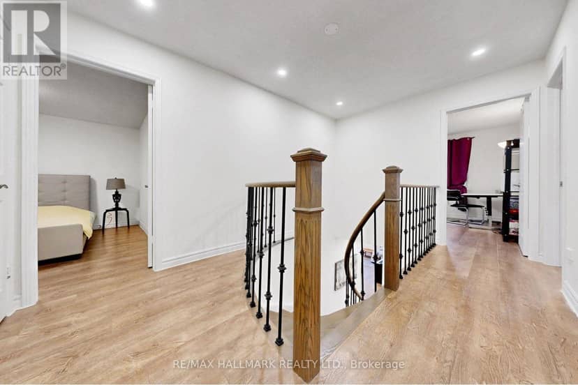 22 Pining Road — photo 17 of 36
