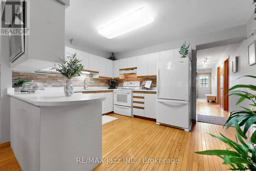 4 - 234 Water Street — photo 12 of 40