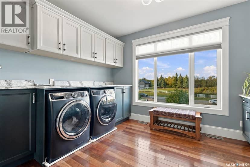 11 Mandalay DRIVE — photo 38 of 40