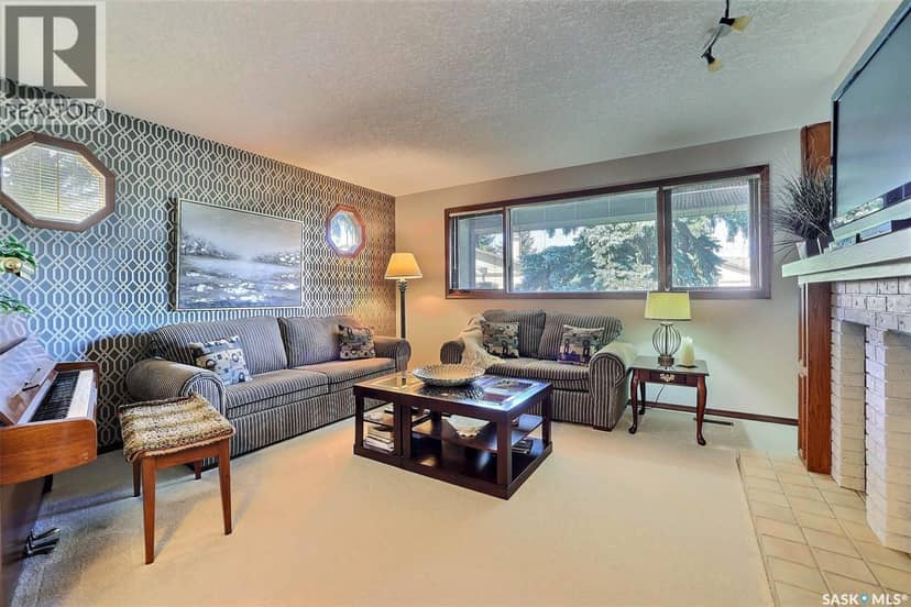 338 Avon DRIVE — photo 32 of 40