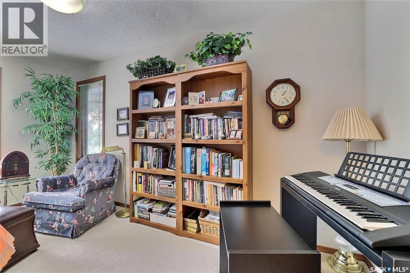 338 Avon DRIVE — photo 33 of 40