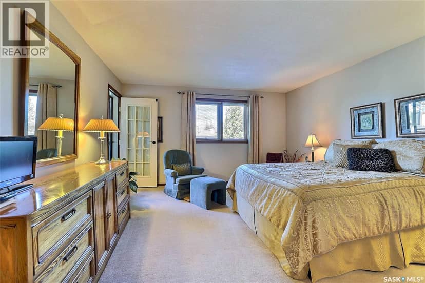 338 Avon DRIVE — photo 37 of 40