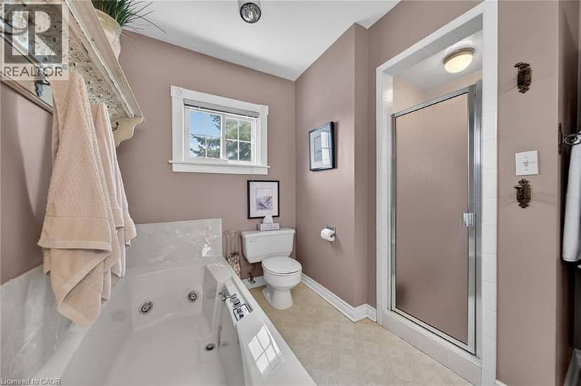 24-26 MAPLE Avenue — photo 40 of 40