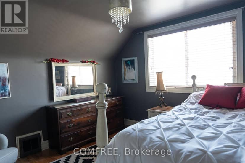 421 Greenwood Avenue — photo 13 of 21