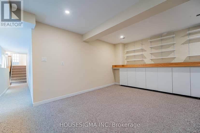 43 Sweetland Avenue — photo 16 of 40